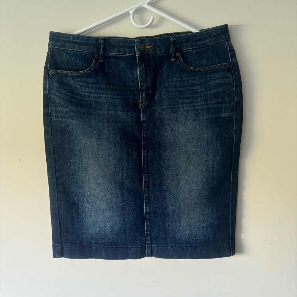 NWOT UNIQLO SKIRT